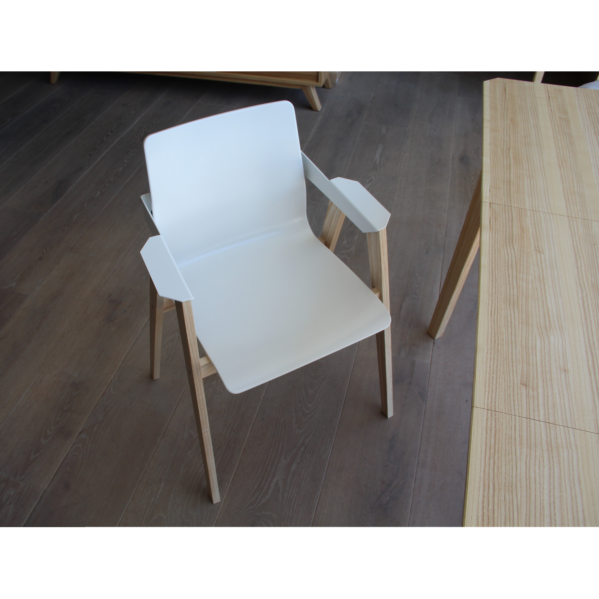 131. Stuhl_B - Esche - Barowski-Wohnraum - Schadstofffrei - Formaldehydfrei