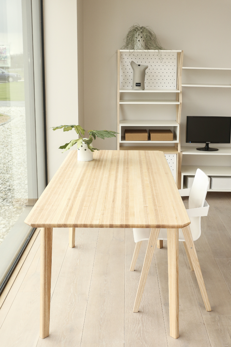 92. Massivholztisch T - Esche - Barowski-Wohnraum - Schadstofffrei - Formaldehydfrei